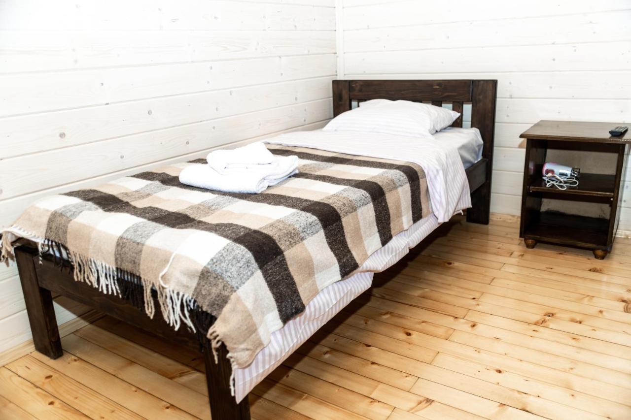 Wood House Hotell Pilipets Eksteriør bilde