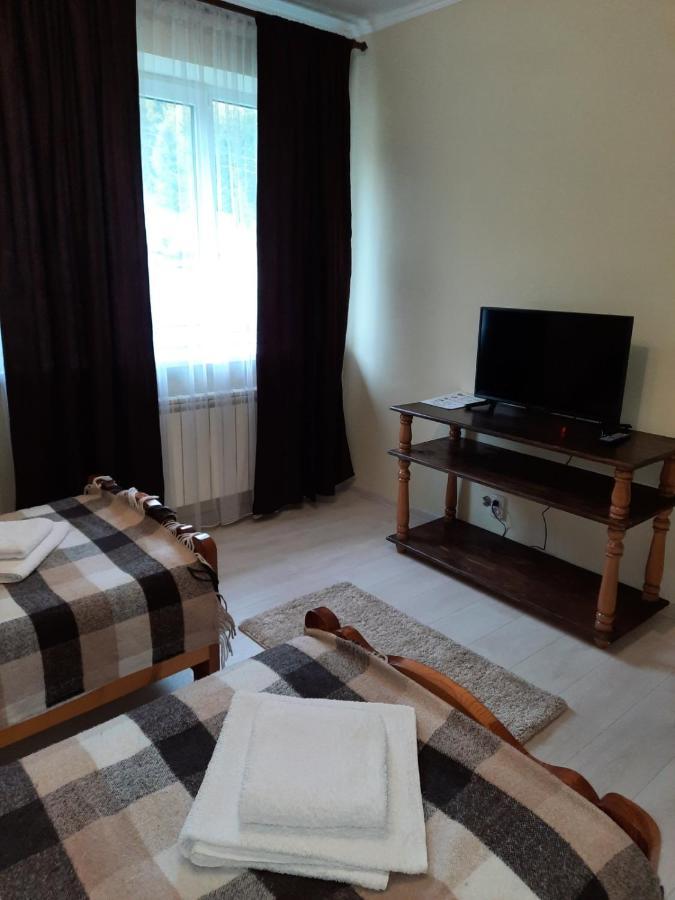 Wood House Hotell Pilipets Eksteriør bilde